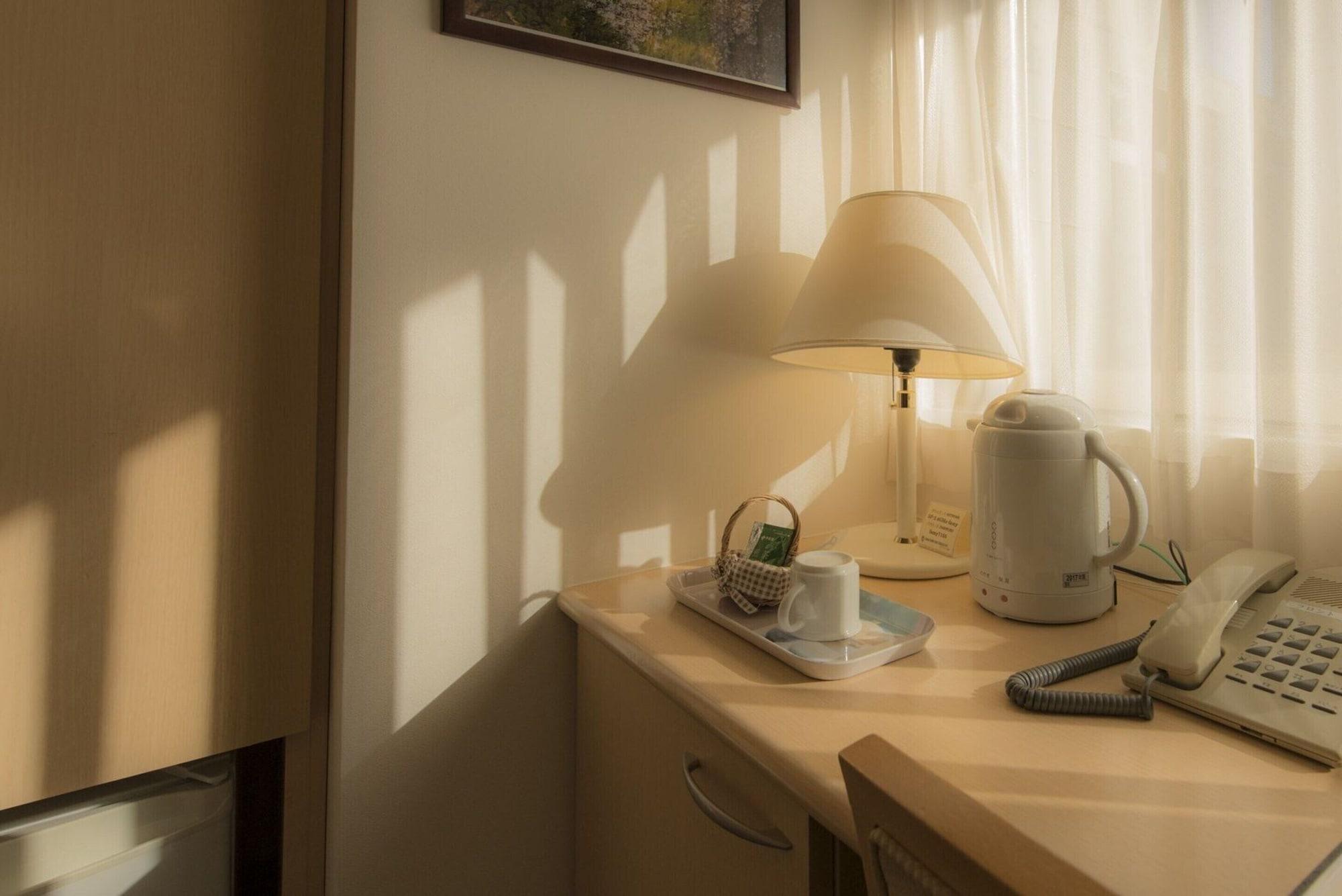 Hotel Famy Inn Kinshicho Tokio Buitenkant foto