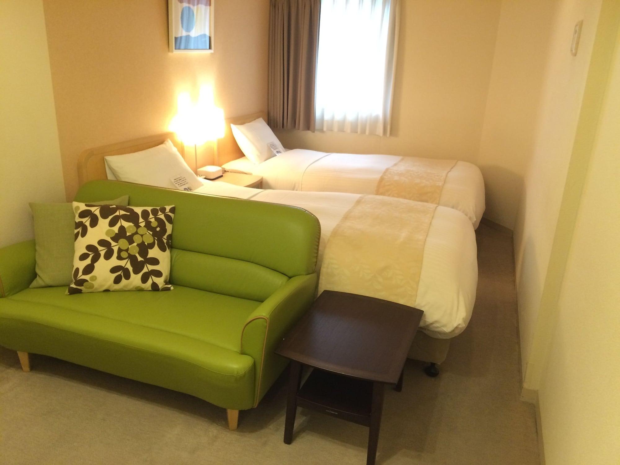 Hotel Famy Inn Kinshicho Tokio Buitenkant foto