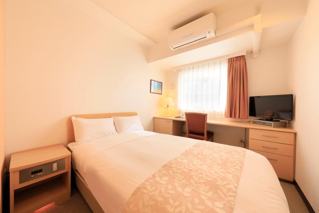 Hotel Famy Inn Kinshicho Tokio Buitenkant foto