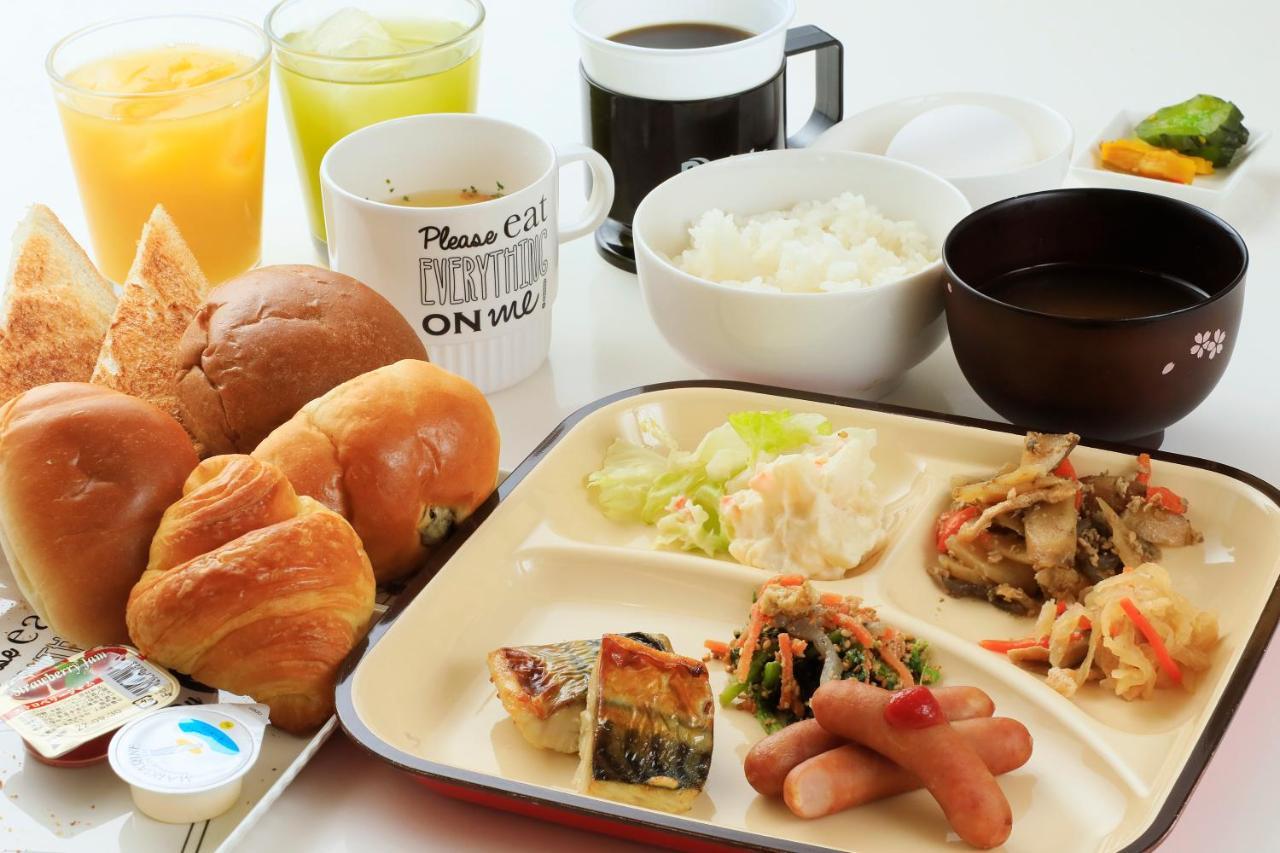 Hotel Famy Inn Kinshicho Tokio Buitenkant foto