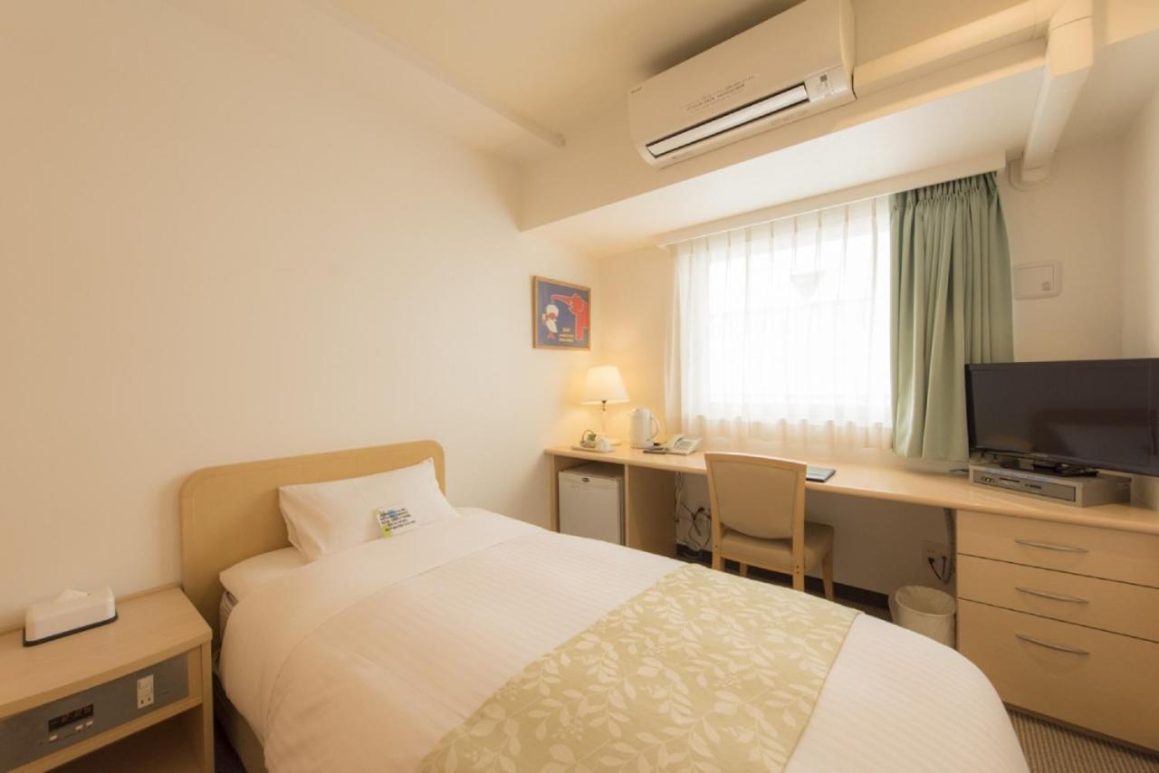 Hotel Famy Inn Kinshicho Tokio Buitenkant foto