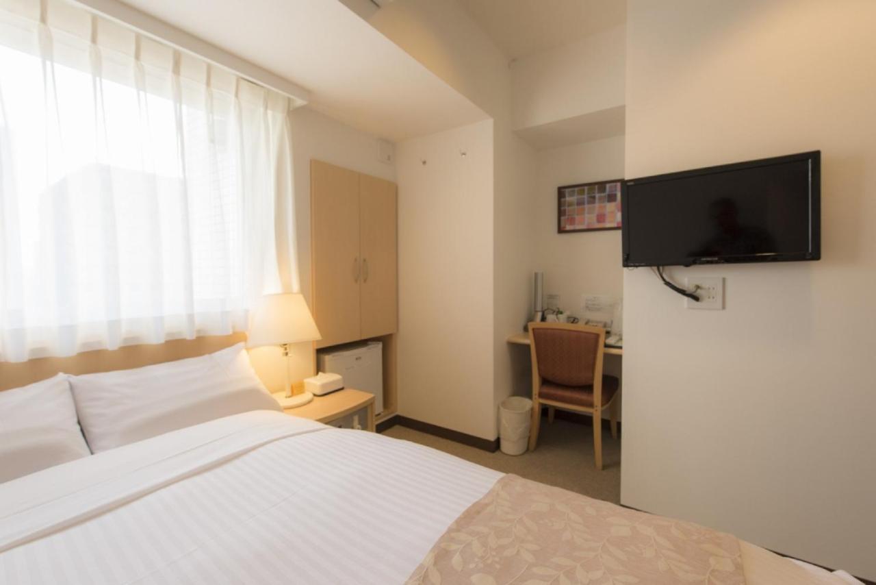 Hotel Famy Inn Kinshicho Tokio Buitenkant foto