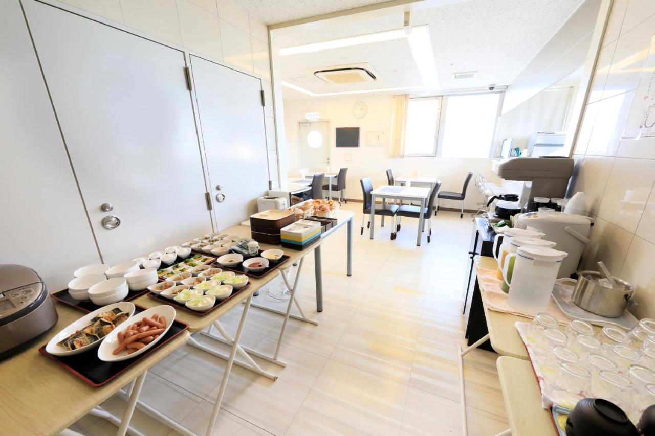 Hotel Famy Inn Kinshicho Tokio Buitenkant foto