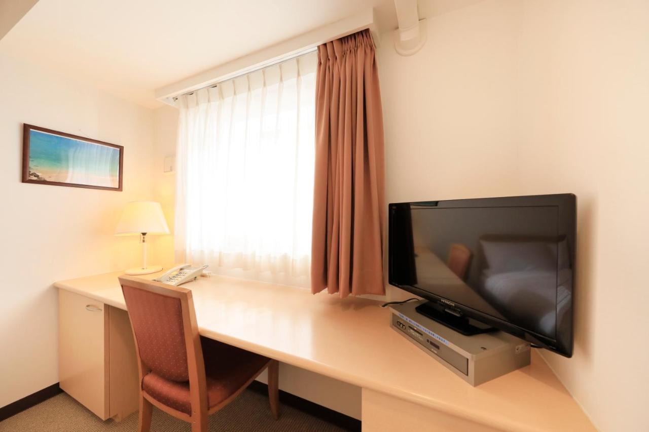 Hotel Famy Inn Kinshicho Tokio Buitenkant foto