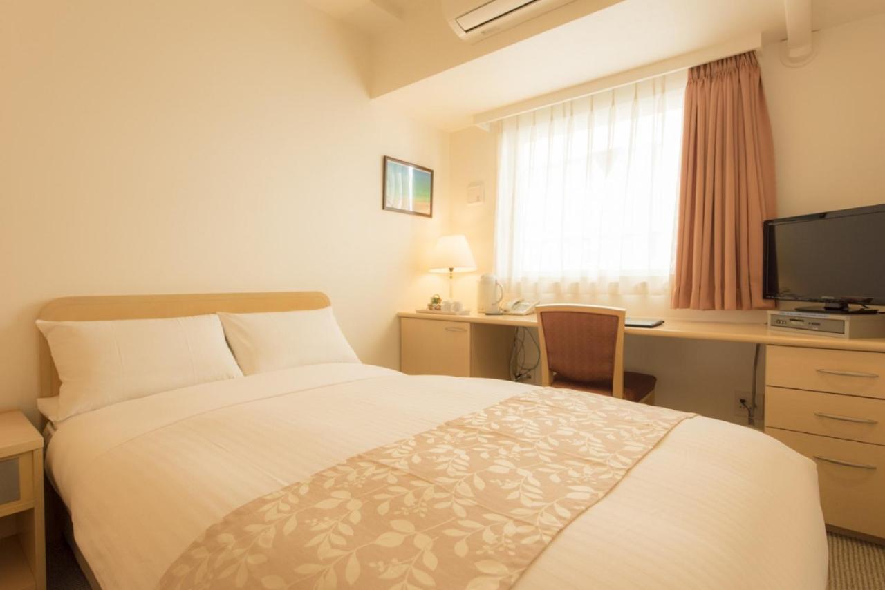 Hotel Famy Inn Kinshicho Tokio Buitenkant foto