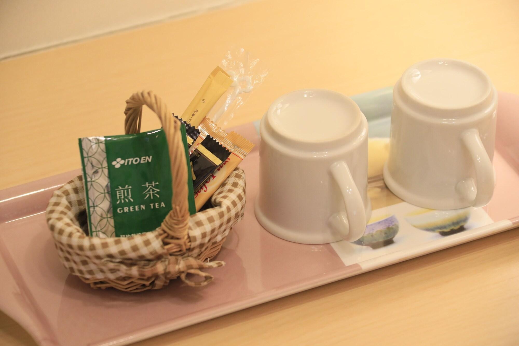 Hotel Famy Inn Kinshicho Tokio Buitenkant foto