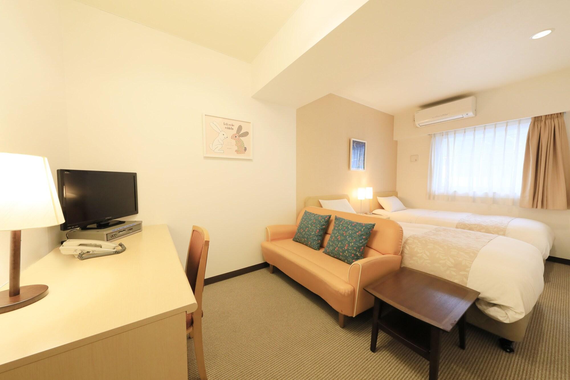 Hotel Famy Inn Kinshicho Tokio Buitenkant foto